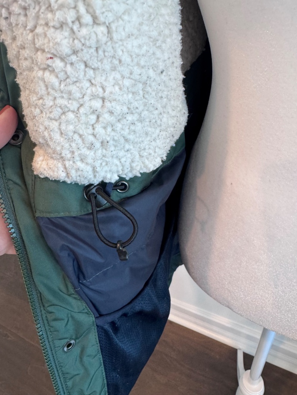 LANDS END Woman’s Down Green Parka w/Hood  Size XXL 12-14 - Picture 8 of 16